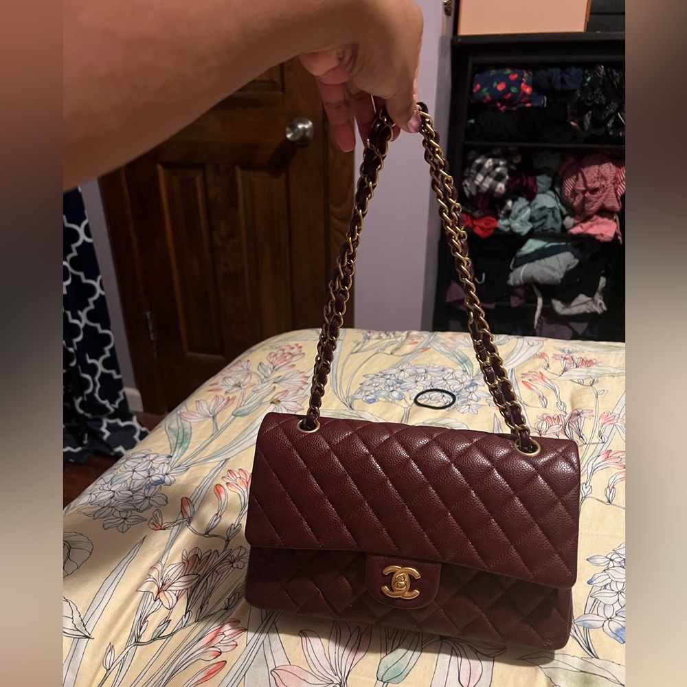 Chanel classic Flap Medium caviar in burgundy with gold hardware